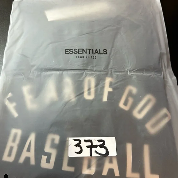 FEAR OF GOD BASEBALL T-SHIRT - Picture 2 of 2
